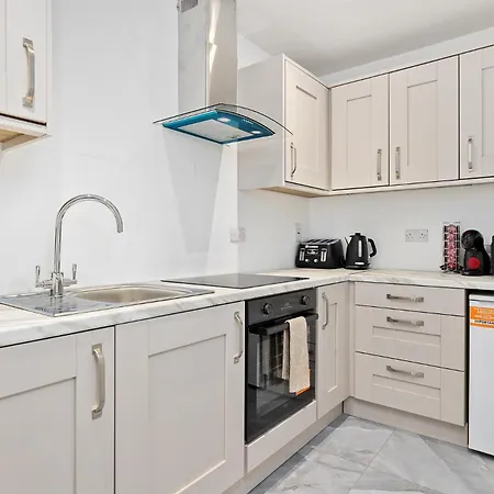 - Richmond * דבלין